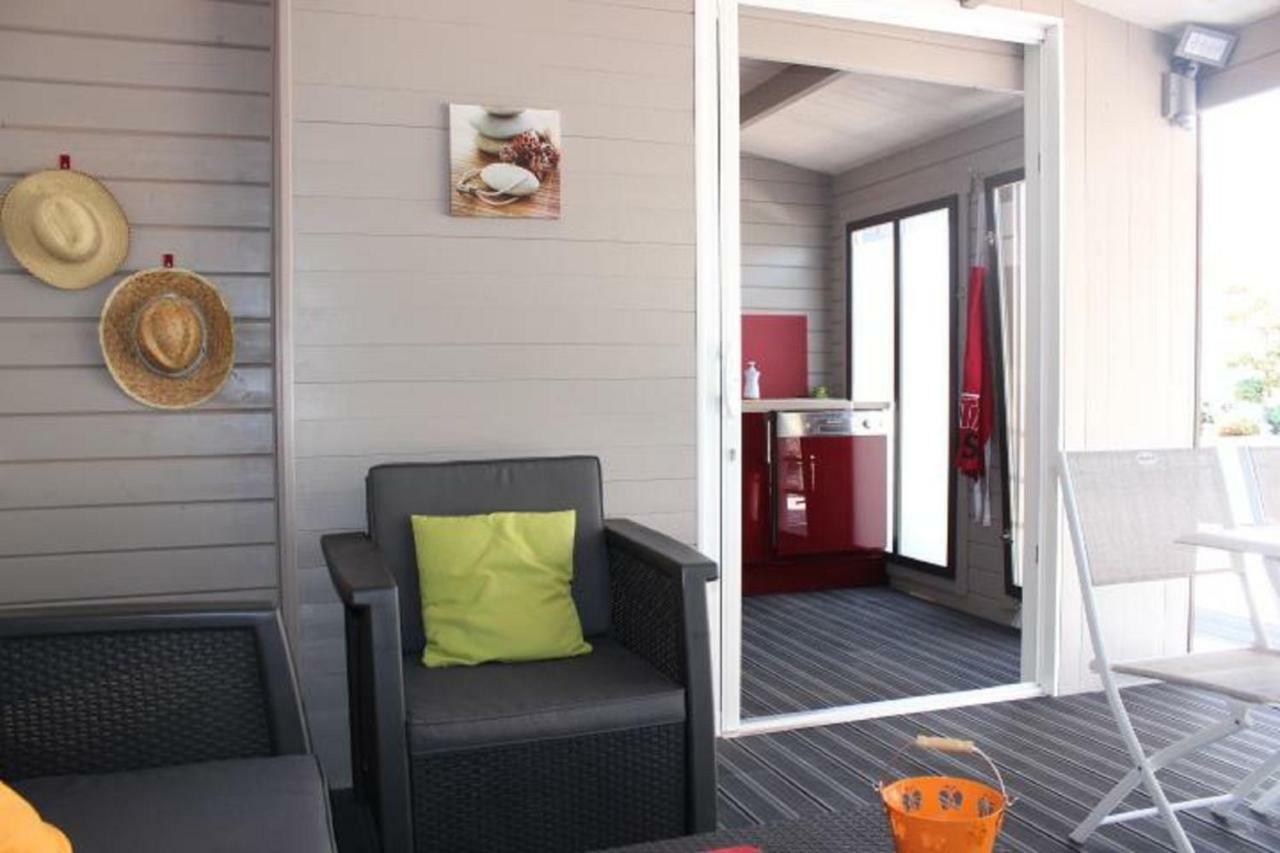 Gite Fleur De Mer La Rochelle Пюилборо Екстериор снимка